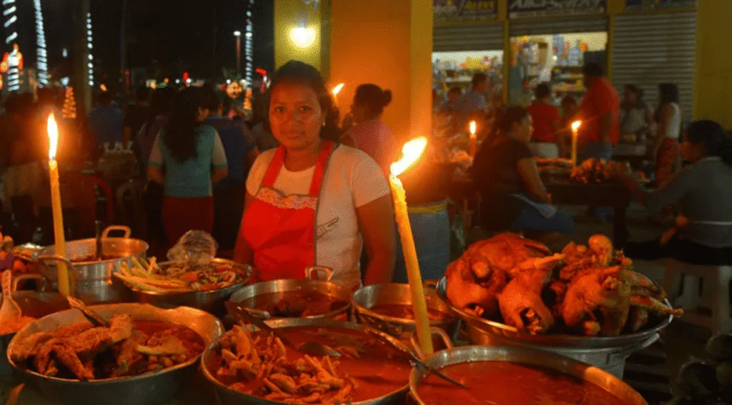 Mercado nocturno Pueblos en la Ruta de las Flores